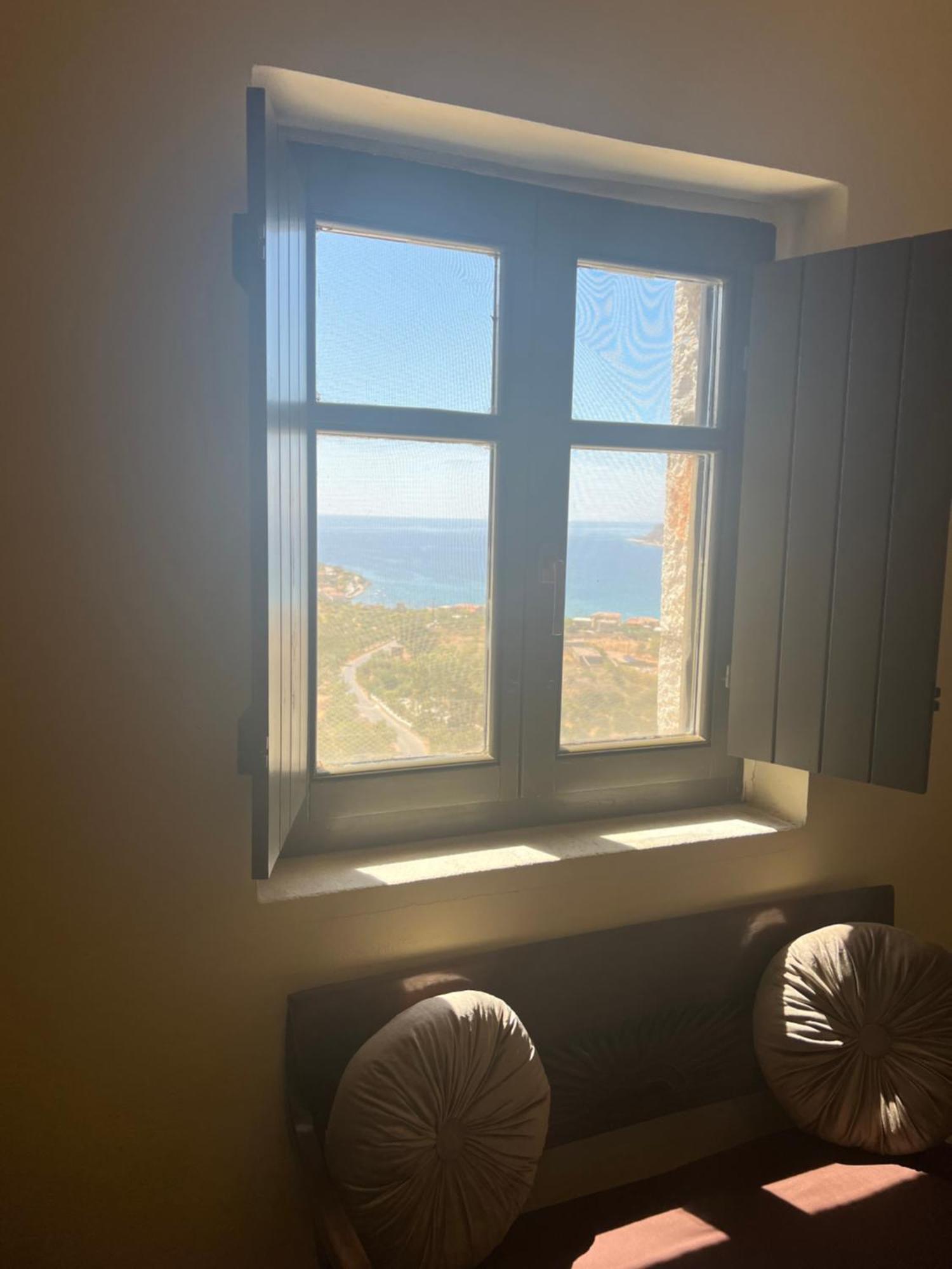 Onar Mani Suites Néon Oítilon Zewnętrze zdjęcie