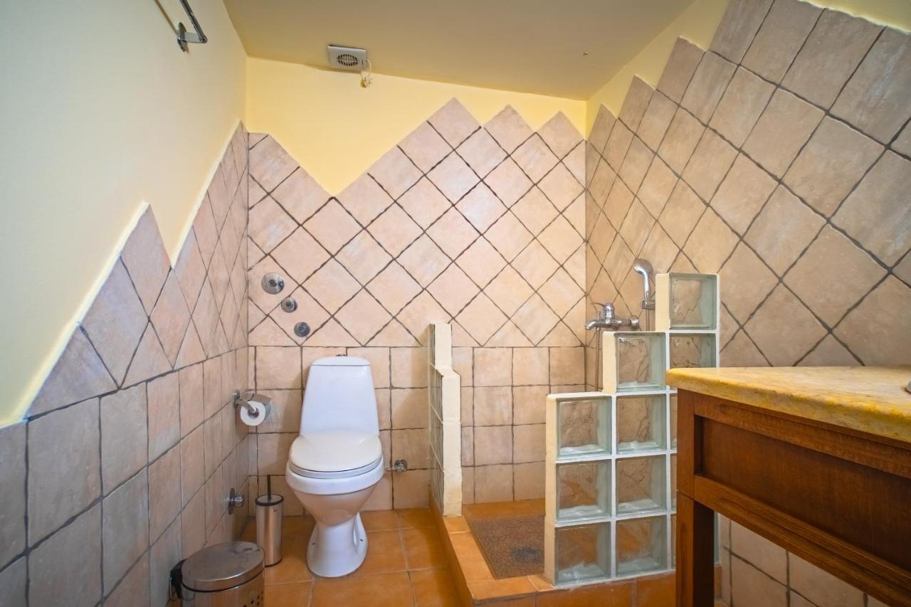 Onar Mani Suites Néon Oítilon Zewnętrze zdjęcie
